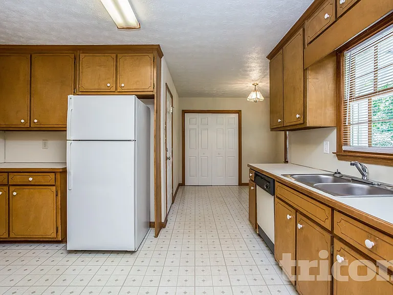 30 Blackberry Ln — Photo 6