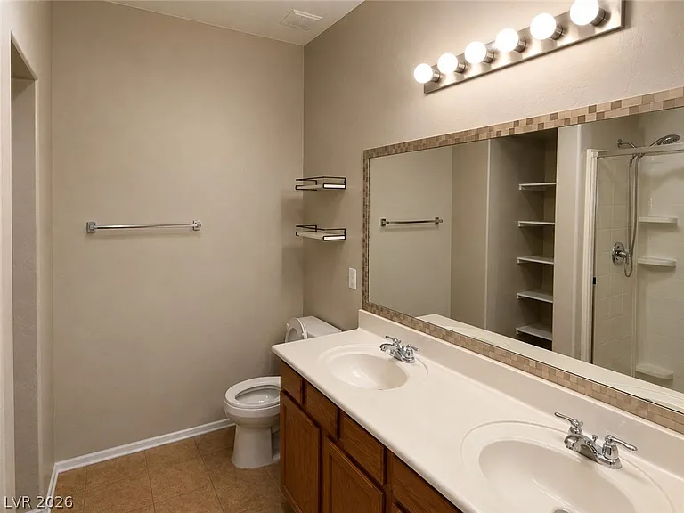 6868 Sky Pointe Dr #2006 — Photo 6