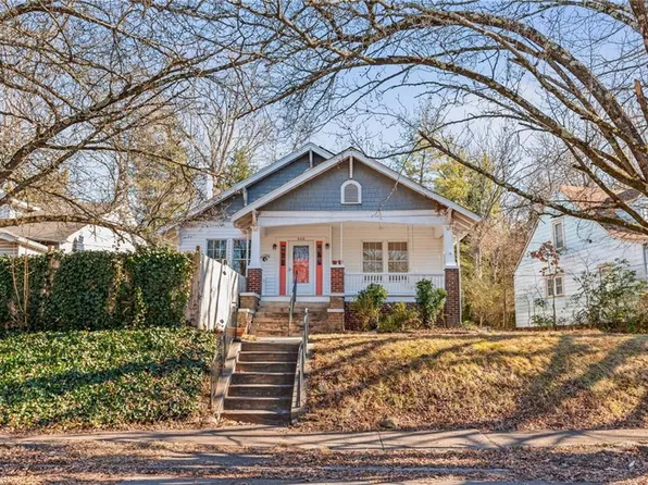 949 Hutton St, Winston Salem, NC 27101