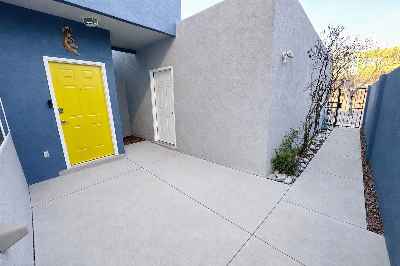 2 bed, 1280 sqft, $2,800 — Photo 2