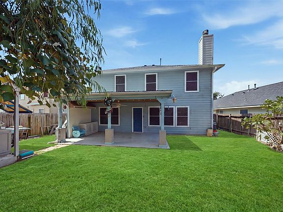 4th image of 3519 Bluebird Park Ln