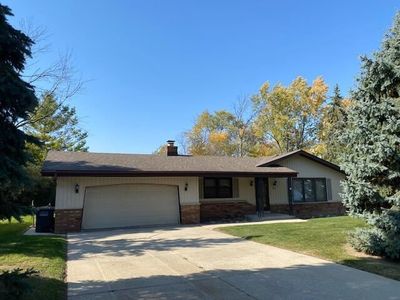 5045 S 36th St, Greenfield, WI, 53221