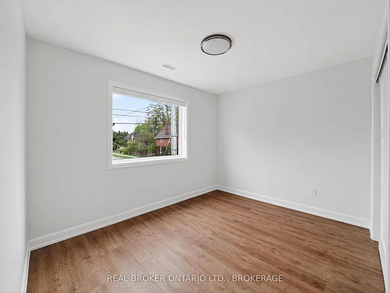 600 2nd St E #10B — Photo 10