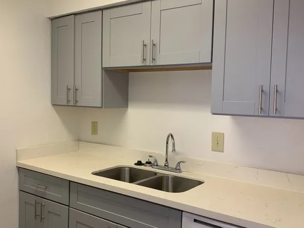 Emerald Cove Apartments