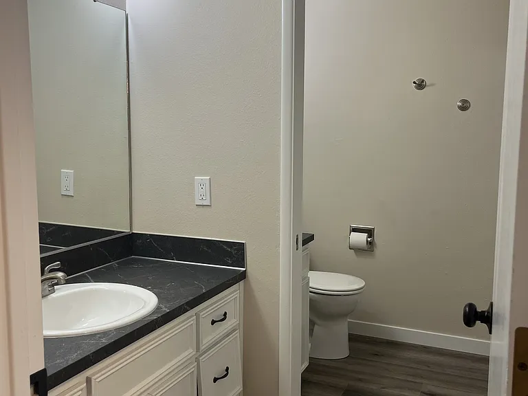 1089 Taylor St — Photo 5