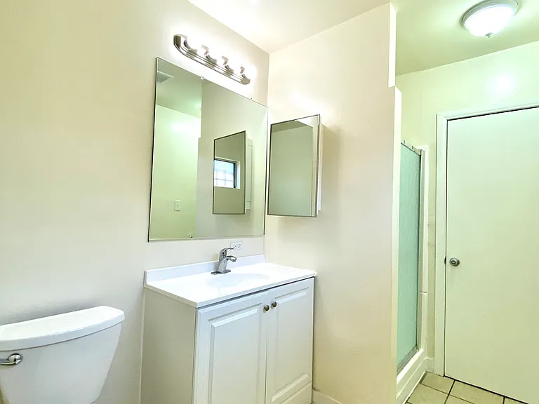 1532 Locust Ave — Photo 12