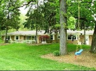 12008 S Winslow Rd, Palos Park, IL 60464