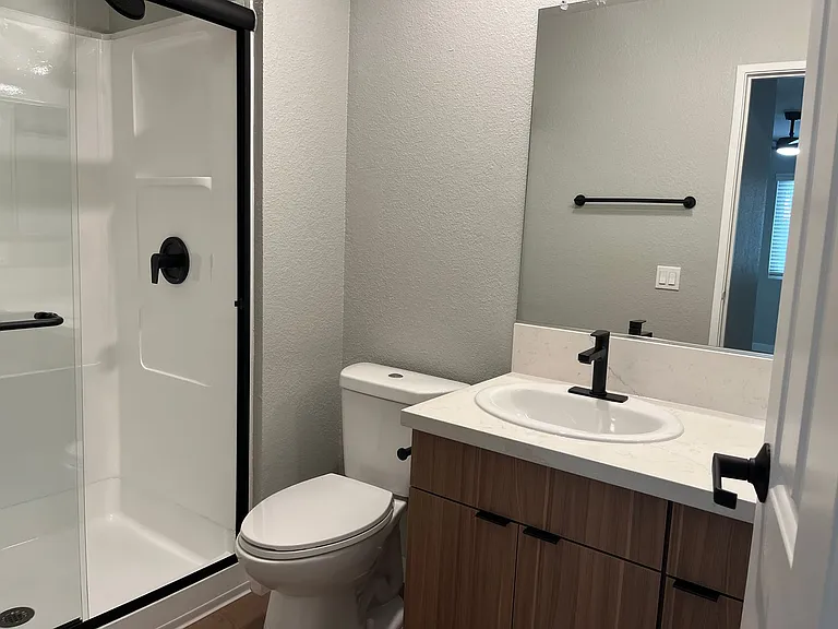 Corona Pointe Resort — Photo 134