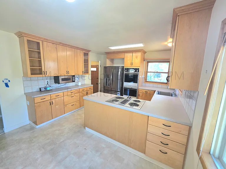 4526 NE 77th Ave — Photo 7