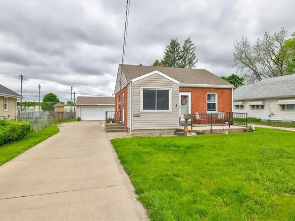 1808 E 27th St, Des Moines, IA 50317