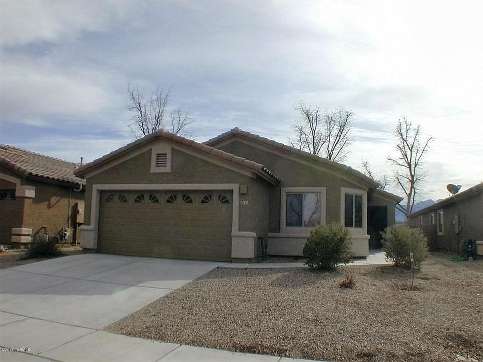 1st image of 131 S Burro Canyon Pl