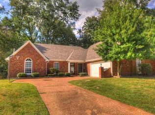 149 S Walnut Bend Rd, Cordova, TN 38018