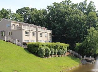 14616 Waterside Dr #A, Charlotte, NC 28278