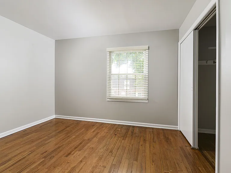 River Oaks Townhomes at Fox Chapel — Photo 19