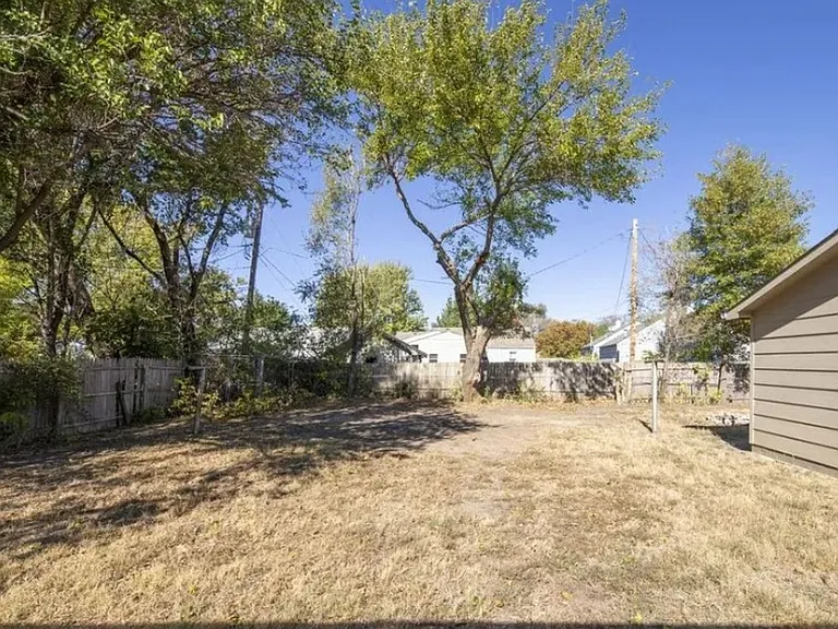 2656 E Grail St — Photo 14