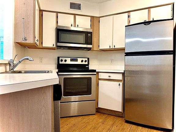 4th image of 3900 SOUTHPOINTE DRIVE #116