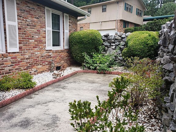 3rd image of 1531 Westminister Dr