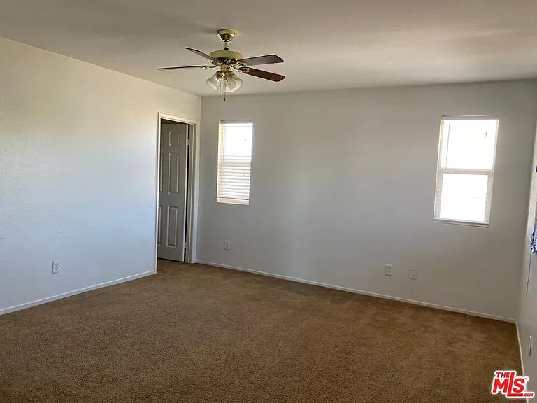 41183 Bank Ct — Photo 21