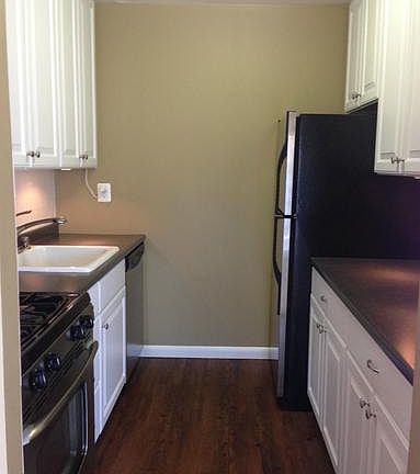 5th image of 7526 Savannah St #26/201