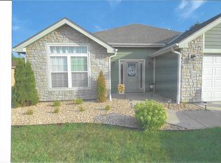 16711 Freeman Dr, Basehor, KS 66007