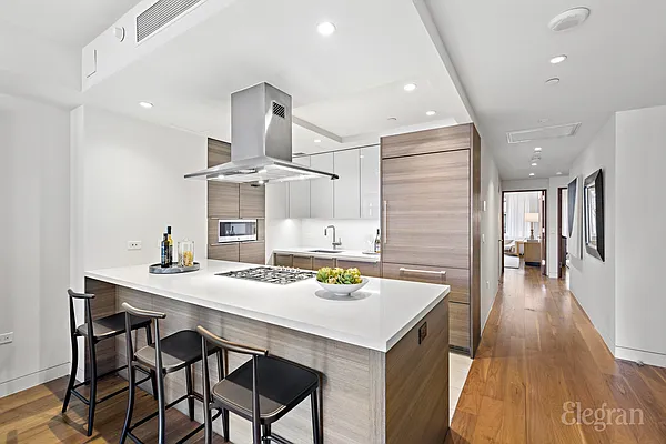 Sold by Elegran | media 4