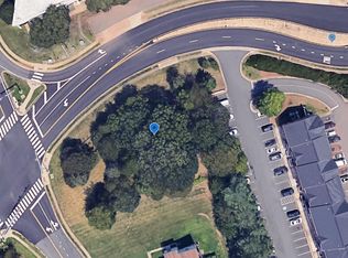 10745 Coverstone Dr, Manassas, VA 20109