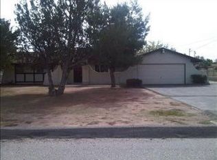 16605 Mission St, Hesperia, CA 92345