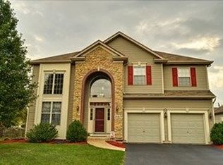 2176 Wildhorse Dr, Aurora, IL 60503