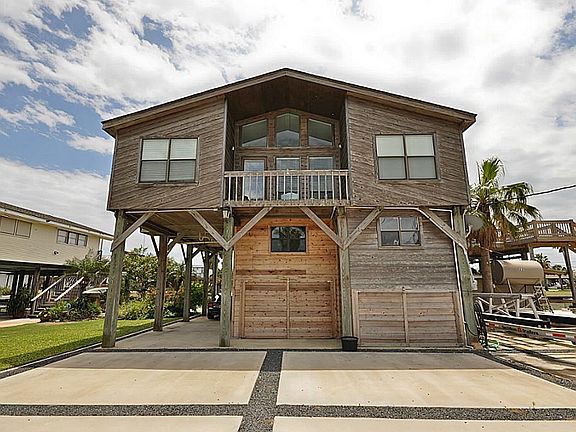 2nd image of 227 Galleon Dr