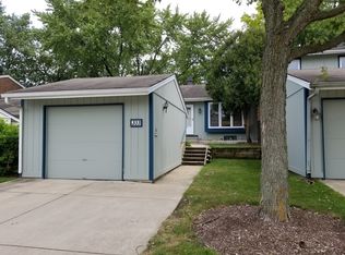 333 Colony Green Dr #333, Bloomingdale, IL 60108