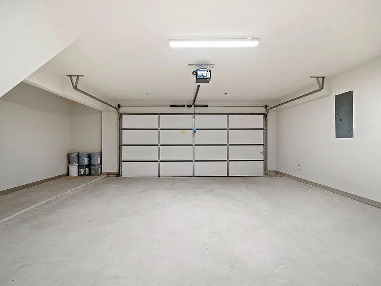 3BD, 3.5BA - 2926SF - Private Two Car Garage