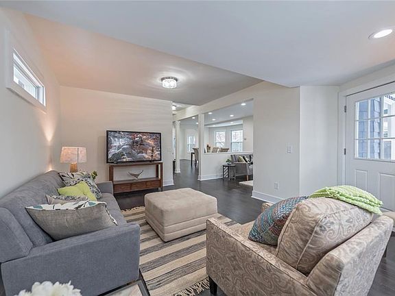 3rd image of 1443 Elmwood Ave