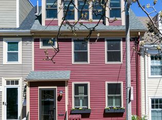 18 Hill St, Boston, MA 02129