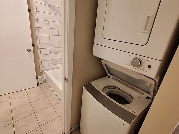 5th image of 12 Echo Ct APT 8