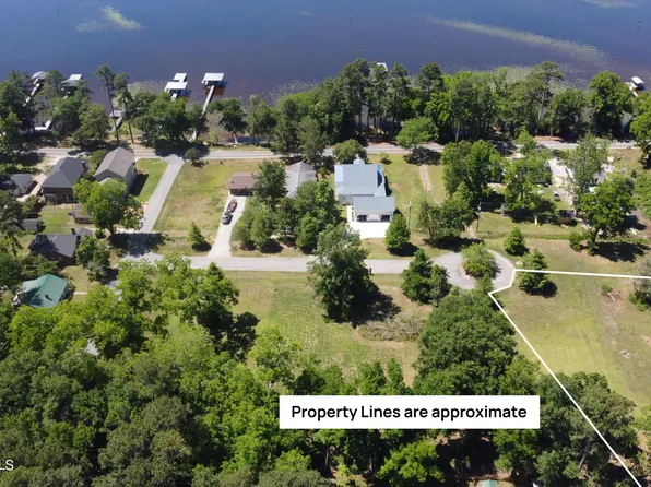 #4 Live Oak Circle, Lake Waccamaw, NC, Lake Waccamaw, NC 28450