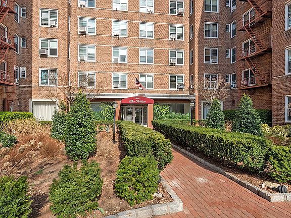 2nd image of 64-11 99th St #116