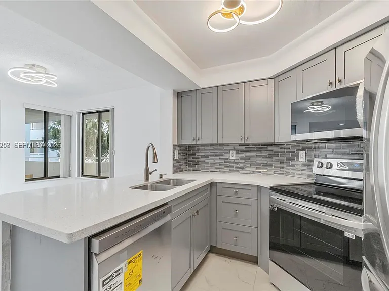 8275 SW 152nd Ave #D-307 — Photo 17