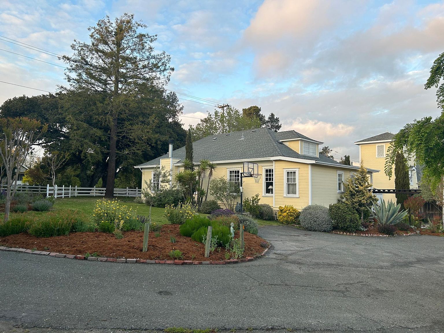 919 Skillman Ln, Petaluma, CA 94952 Zillow