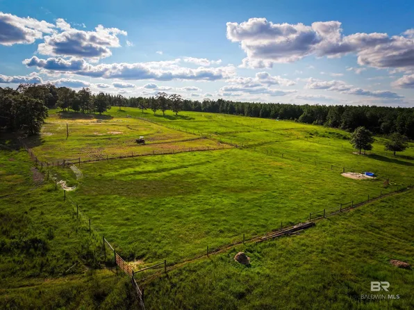 3619 Ridge Rd, Brewton, AL 36426