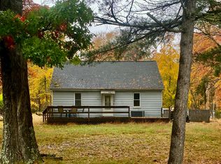 6017 Running Valley Rd, Stroudsburg, PA 18360