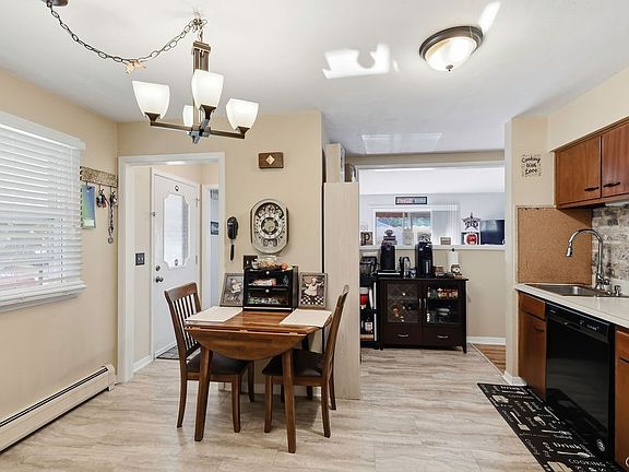5th image of 4313 Belmont Dr