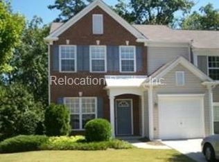 6301 Falling Water Ct, Roswell, GA 30076