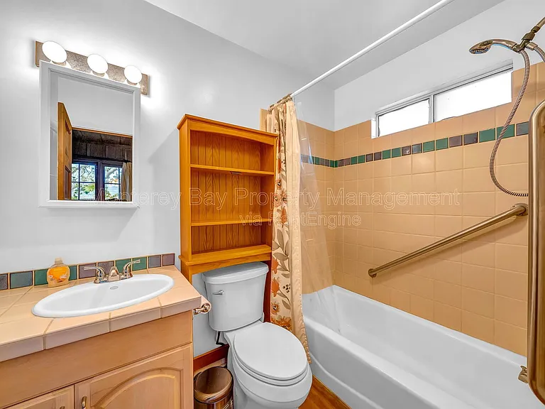 862 Short St — Photo 21