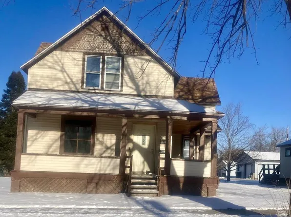312 11th Ave E, Ashland, WI 54806