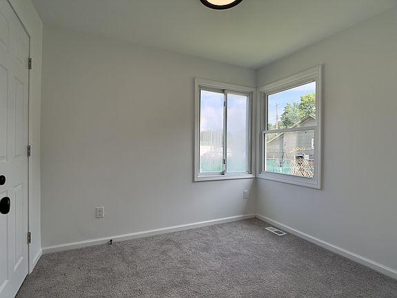 2nd image of 247 E Fremont St #1