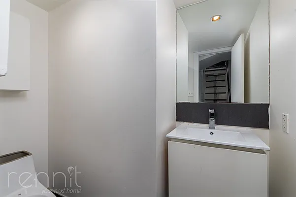 Rented by Rennit Inc. | media 17