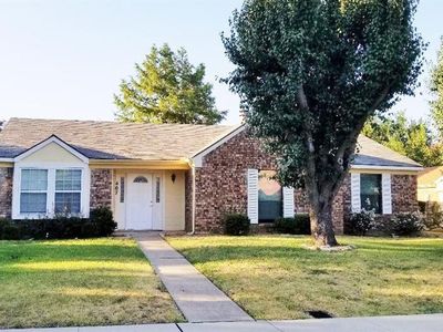 407 Wind Wood Dr, Lewisville, TX, 75067