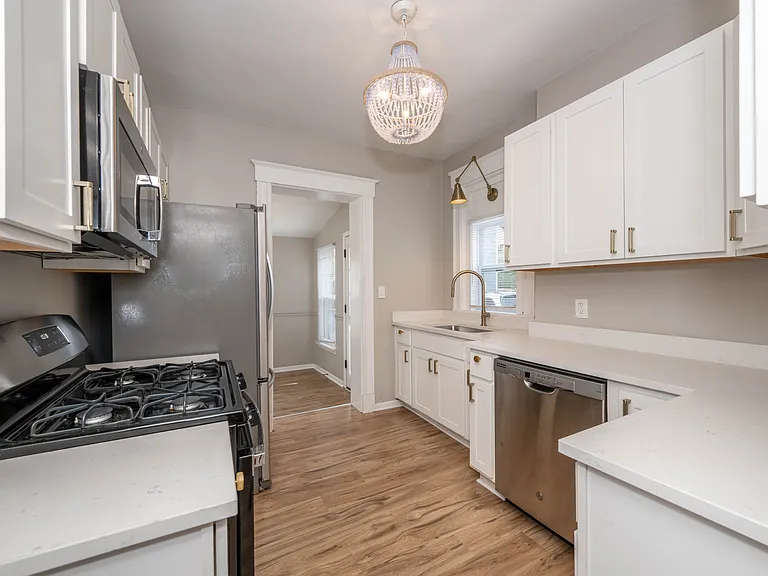 2737 Arbor Ave — Photo 41