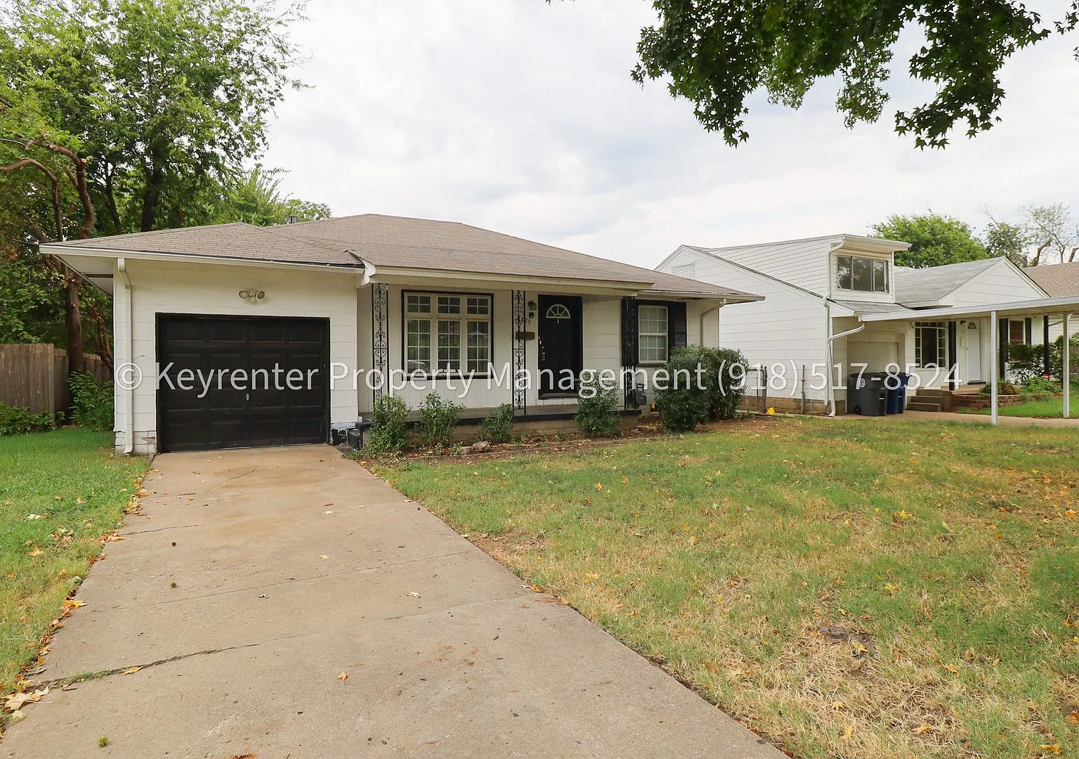 Charming 3-Bed Tulsa Home with Hardwood Floors & Fully Fenced Yard — Photo 3