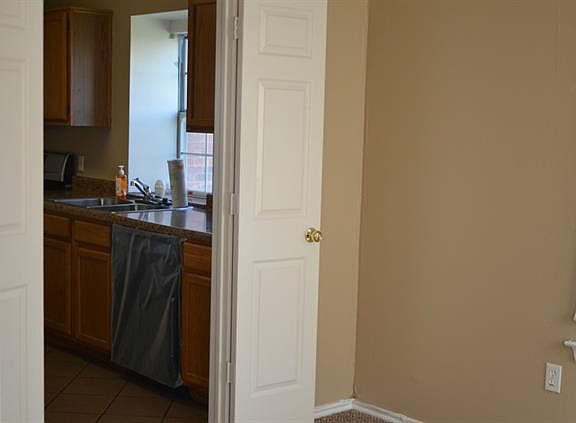 5th image of 1224 White Dr